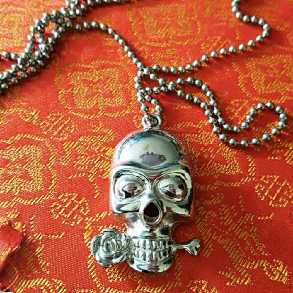 Skull & Rose Necklace